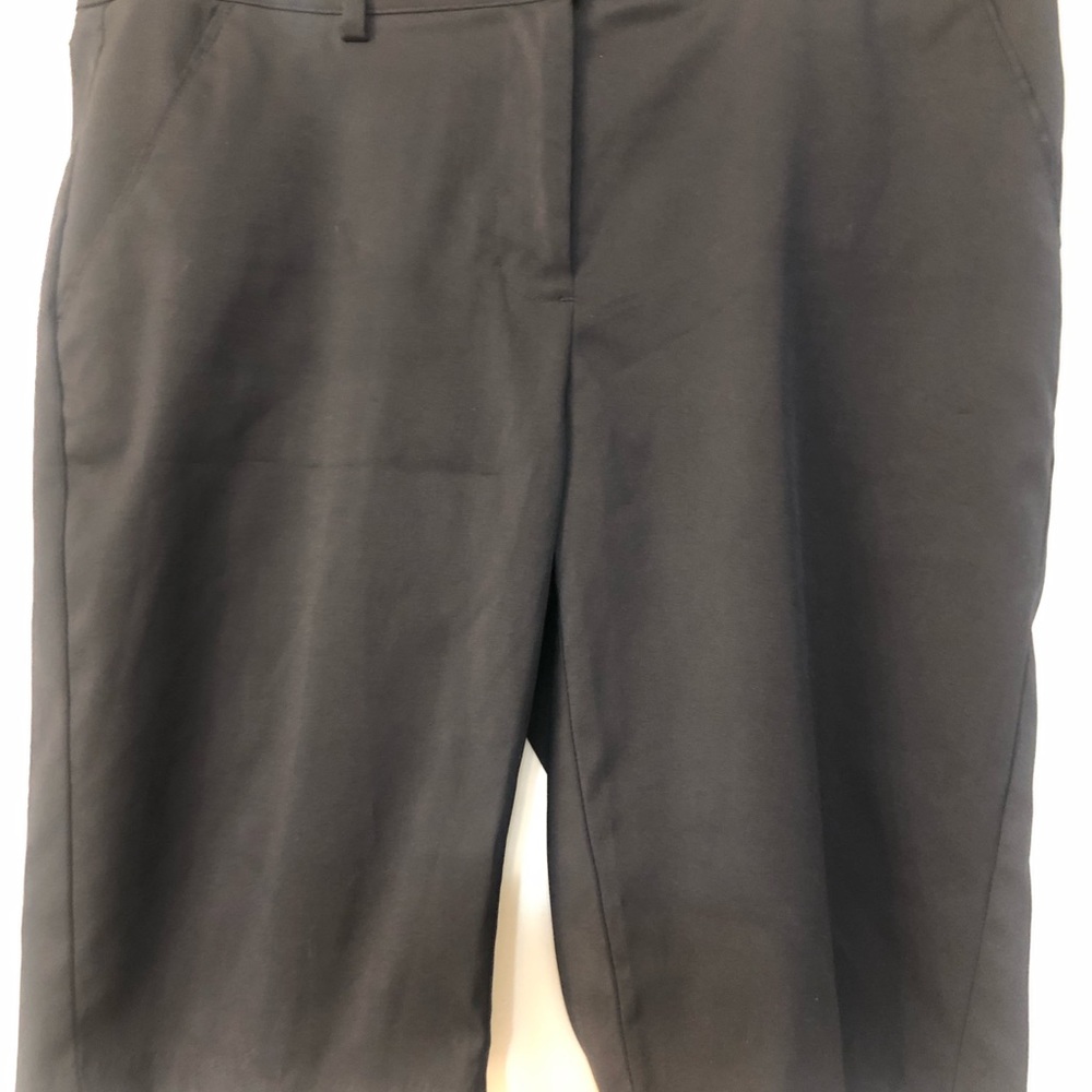 Greg Norman Ladies Golf shorts - Picture 8 of 8